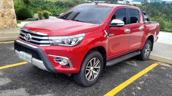 TOYOTA HILUX 2.8 SRX 4X4 CD 16V DIESEL 4P AUTOMÁTICO